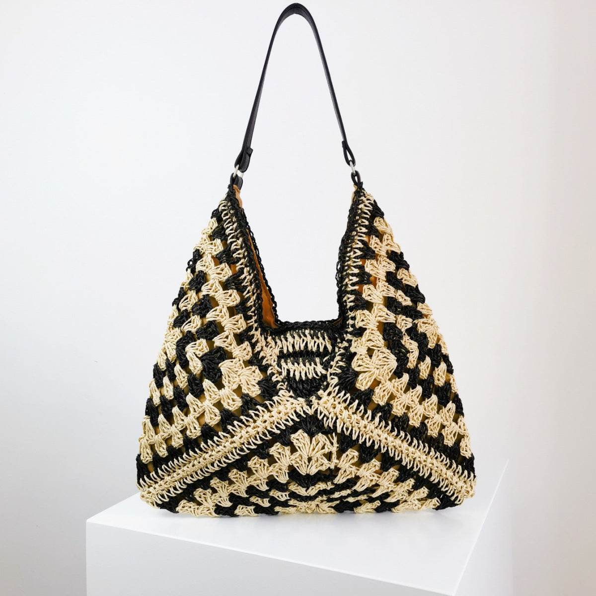 Women's Fashion Handmade Straw Woven Hollow Contrast Color Weave Shoulder Bag - Here2Save