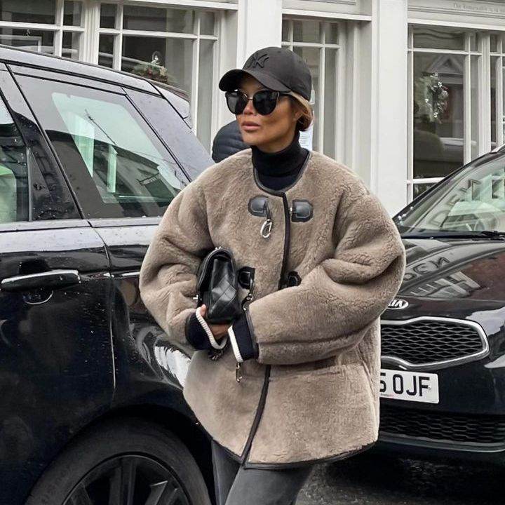 Fashion Cashmere Women's Metal Lock Catch Design Cardigan Jacket - Here2Save