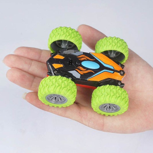 RC car rolls on both sides - Here2Save