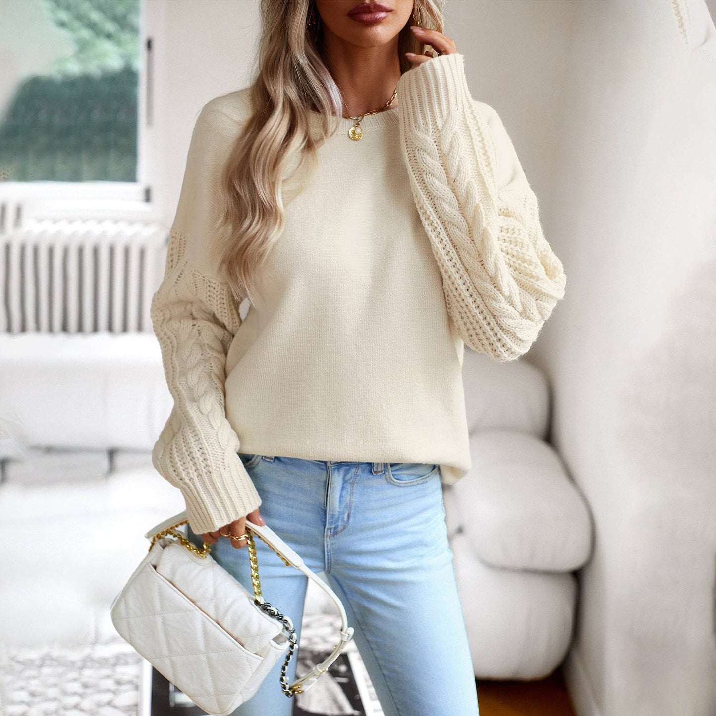 Women's Fashionable Simple Round Neck Sweater - Here2Save