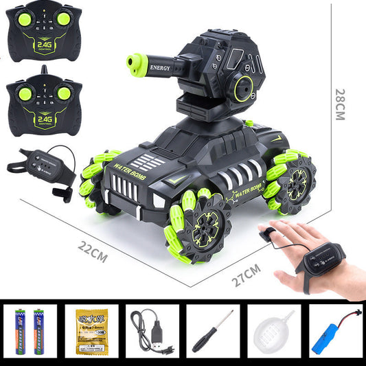 The Remote Control Tank Toy Car Can Be Charged By Launching Water Bombs