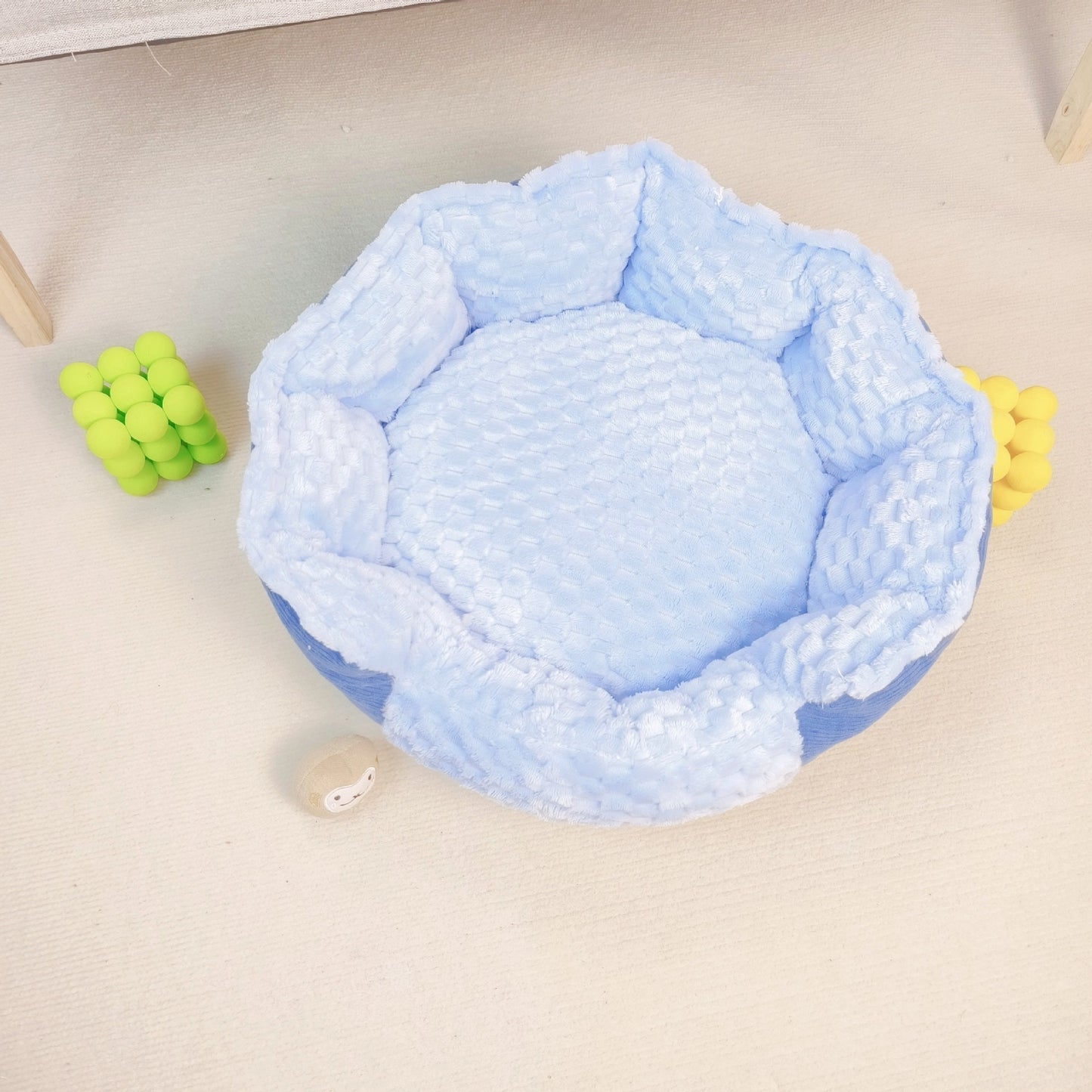 Multi-Color Pet Bed Thermal Universal