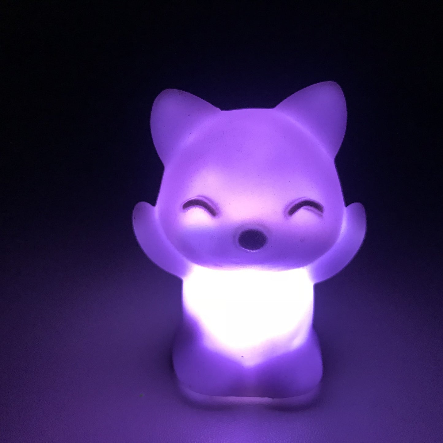 Hot Sale LED Fox Night Light Home Bedroom Desktop 7 Changing Colors Lovely Fox Shape LED Night Light Decoration Bedside Lamp