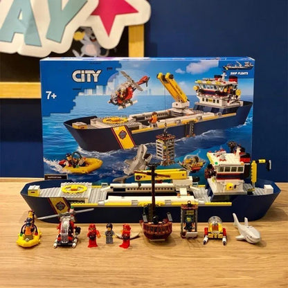 Ocean Adventure Giant Ship Base Children's Assembled Building Blocks Ship Toys