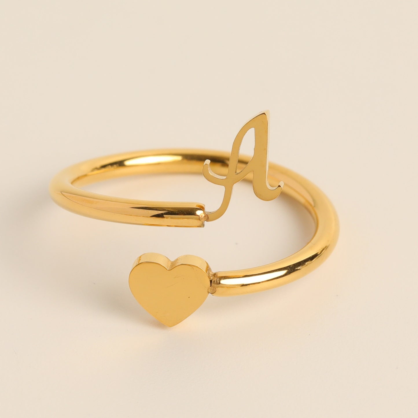 Anillo de cola de amor tridimensional con letras 26