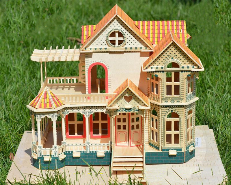 Wooden 3D house puzzle