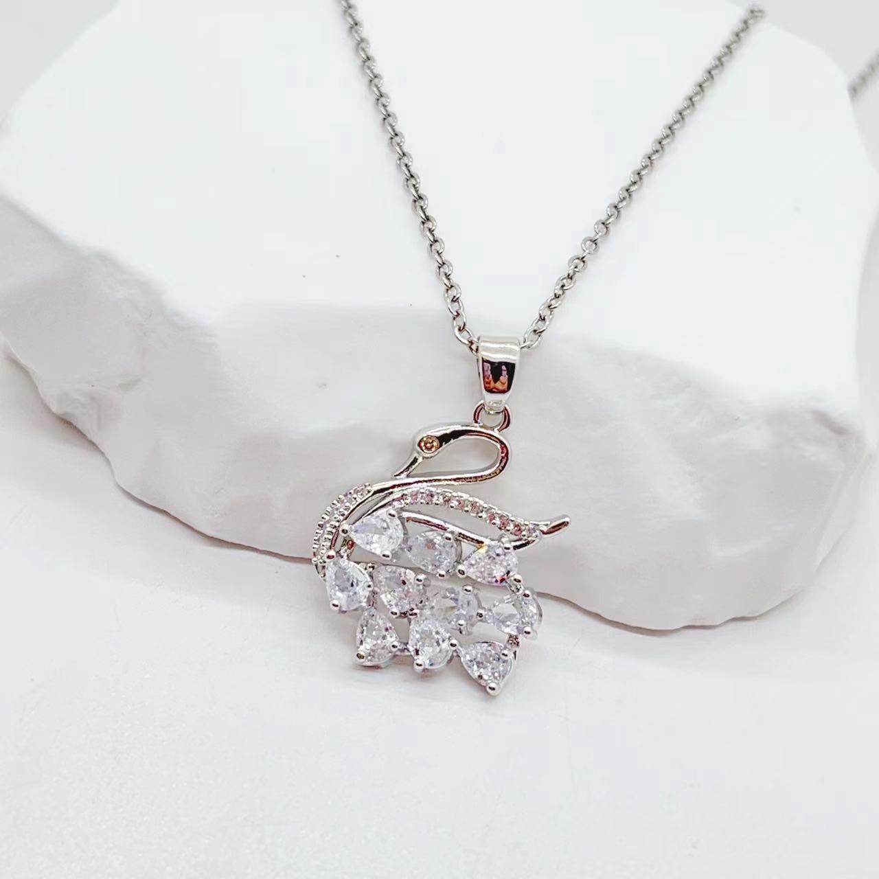 Titanium Steel Micro-inlaid Zirconium Shiny Swan Necklace - Here2Save