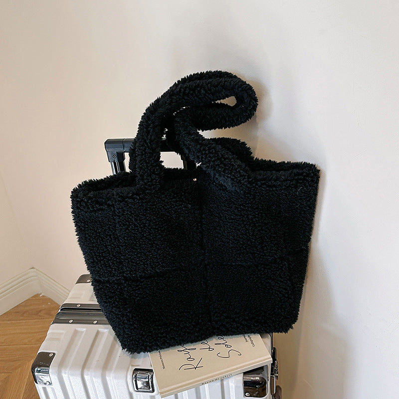 Bolso de felpa de lujo de diseñador para mujer, bolsos de mano bonitos a la moda de invierno, bolsos peludos portátiles de un solo hombro de gran capacidad