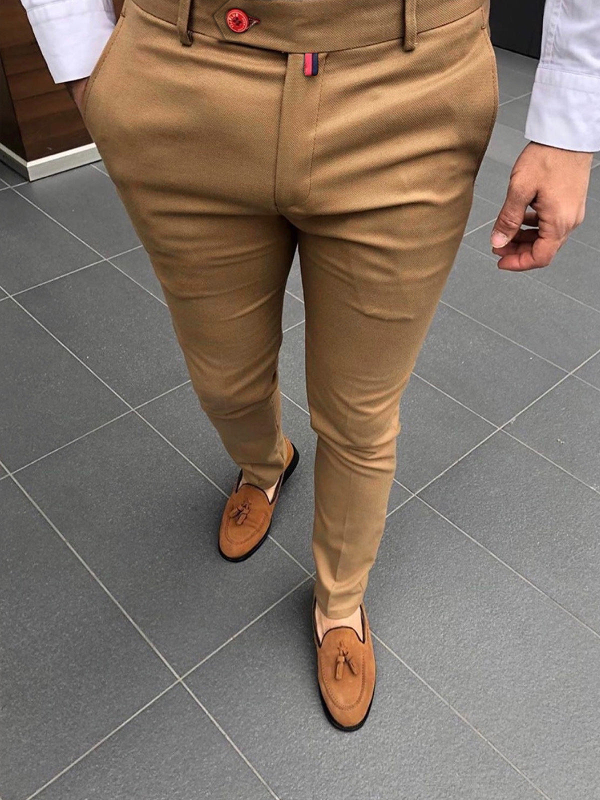 Pantalones formales tapered informales de color sólido para hombre