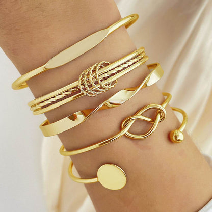 Retro Simple Chain Bracelet Fashion - Here2Save