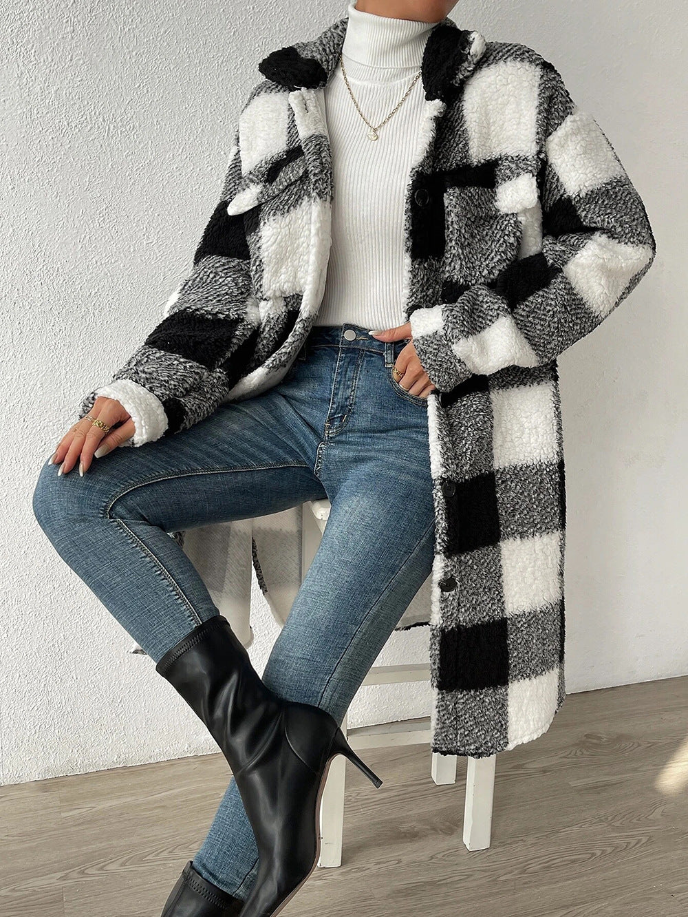 Button Lapel Plush Plaid Coat Loose