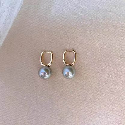 Elegant Retro Pearl Earrings Women's Fashion - Here2Save