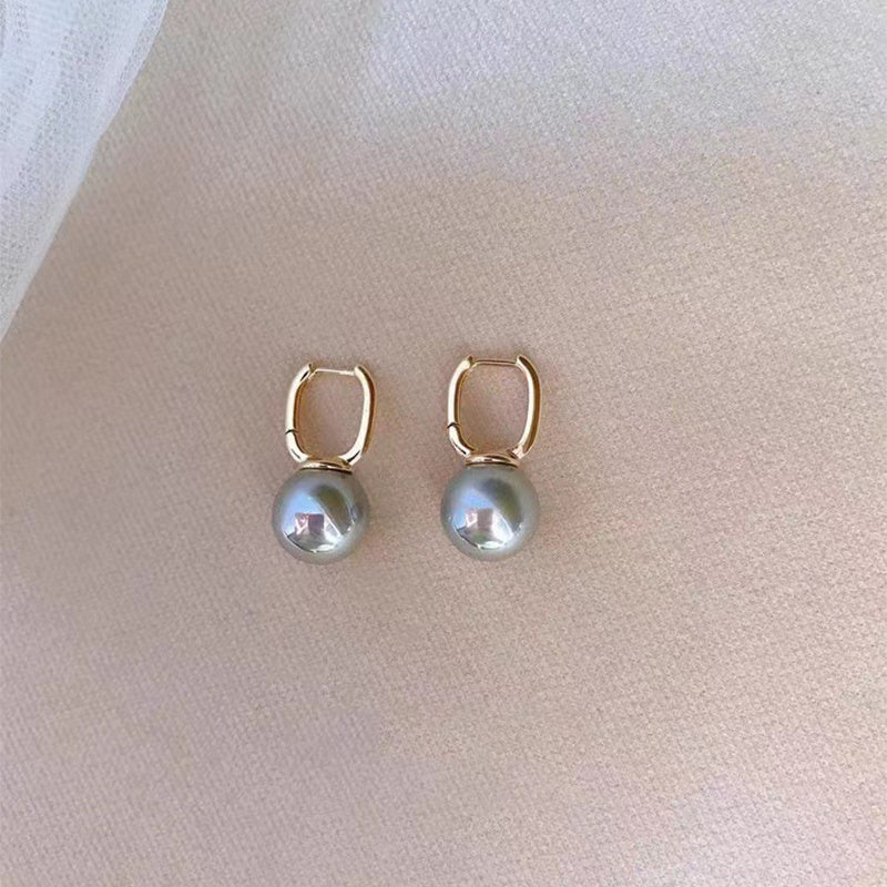 Elegant Retro Pearl Earrings Women's Fashion