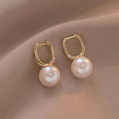 Elegant Retro Pearl Earrings Women's Fashion - Here2Save